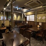 炭火焼肉 エイト - 喫煙席も豊富