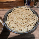 麺屋英 - 中盛り麺　結構多い