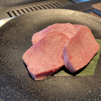 焼肉うしごろ 新宿三丁目店 - 