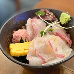ひびの食堂 - ２０２２年９月再訪：海鮮丼 海鮮増量二割増し☆