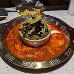 火鳳祥鮮貨火鍋 - 豚骨とマーラー二色鍋