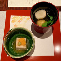 かがり - 胡麻豆腐（蒸雲丹銀餡）、帆立真薯と京焼麩の腕もの