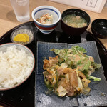 鮮魚と角煮 キタハ○ - 