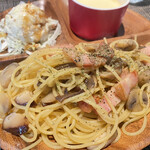 ossan's bar FIELD. - きのことベーコンの和風パスタ