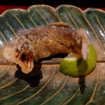 銀座 しのはら - 子持ち鮎の唐揚げ