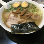 Kouyamembou - ワンタン、スープ、麺　全てが最高です。