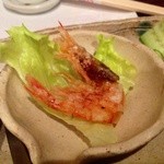 厳選地酒と本格焼酎の店 うみんちゅ - Ｈ25.04　お通し（甘海老の唐揚）