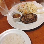 ニユートーキヨー ビヤレストラン - 日替わりハンバーグ　おろしハンバーグ　全景