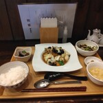 楓凛 - 鶏胸肉のオイスター炒め