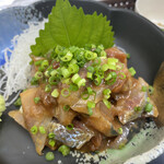魚辰食堂 - 梅の風味が食欲をそそります