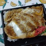 ユニバース - カツ丼