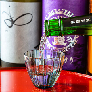 店主が仕入れる割烹料理に合う最適なお酒の数々