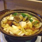 Yoshizumi - シンプルながらとても旨みが凝縮した「あさり鍋」。これからの季節にピッタリ!雑炊にしても美味しいですよ。