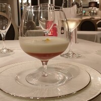 フランス料理　レ・セレブリテ ホテル日航大阪 - じゃが芋のスープにコンソメのジュレ