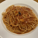 カプリチョーザ - トマトとニンニクのスパゲッティ