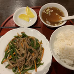 中華料理 華景園 - 牛肉とピーマン細切り炒め定食