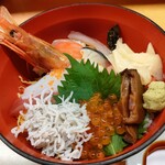 じねん - 海鮮丼　800円