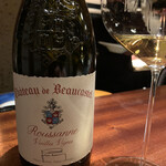 蒼 - この日の衝撃はこちら！
      最高13品種まで使えるシャトー・ヌフで、まさかのルーサンヌ単一。想像以上の純度でシェフの料理と通じますね。
      旨味とオイリーさが鮑＆バターにも合います。
      100年V.V、すごい！