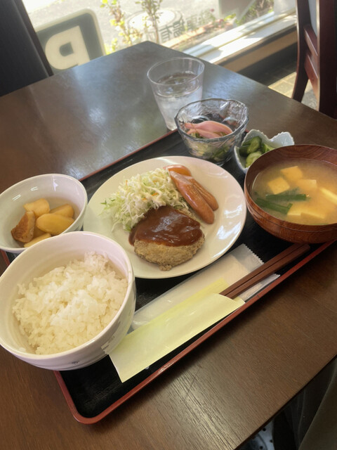 cafe バンビーノ 八戸小中野の喫茶店｜レトロな雰囲気でくつろぐカフェ