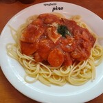 spaghetti pino - ベーコンとソーセージのトマトソース