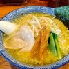 Ramen Nishiki - 黄金色の全景