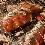 神保焼肉料理店 - 