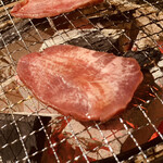 神保焼肉料理店 - 