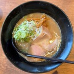 丸福ラーメン - 料理写真:濃厚ガッツ　850円