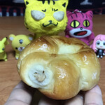 ローゼンボルグ - ちくわパン　180円（税込）　※中には、ツナサラダも、入っています