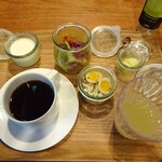 Karuizawa Hotel Buresuton Ko-to - 朝食：シェイクサラダ、大地の恵み、目覚めのドリンク、コーヒー