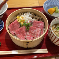すき焼きと牛まぶし ももしき - 