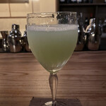 エントランスバー ポーター - フルーツマティーニ。ジンベース、シャインマスカット。