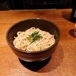 八文字 - 〆の麺鶏油と黒酢の和え玉650円 202209