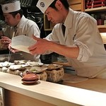 日本料理 百屋 - ひとつひとつ丁寧に仕上げてくれます。