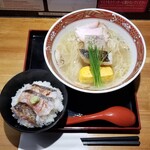 ラーメン巌哲 - 黒鯥塩味