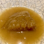 茶禅華 - 紅焼魚翅　ふかひれ姿煮