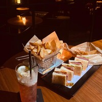 タワーズバー ベロビスト - 