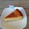 Cafe Naif Blanc - かぼちゃのバスクチーズケーキ