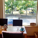 Ryu-my Cafe - 大きな窓から見える素敵な景色