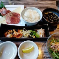 焼肉 べこ亭 たまプラーザ本店 - 