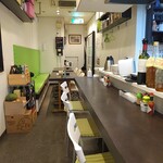 Kitchen VAN - 店内