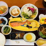 Sapporo Gurando Hoteru - 朝食の和定食