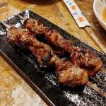 Mukamu - キドニーの串焼き 羊の腎臓 Kidney Kebab 300円/串だよ