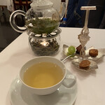 ラ・トゥーエル - 12.ハーブティ、お茶菓子