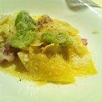 アルティスタ， - 空豆とパンチェッタの自家製パスタ　クアドルッチ