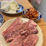 焼肉ホルモンまっちゃん - 