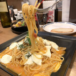 ハート＆ハート - 丸ごとモッツァレラのトマトパスタ
