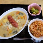 Kafe Koko Ima - 令和4年10月
                        チキンライス＆ホワイトシチュー 550円