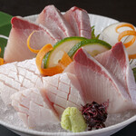 大名 つつじ庵 - 長浜市場より旬の鮮魚