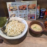 鶏白湯専門店 つけ麺 まるや - 